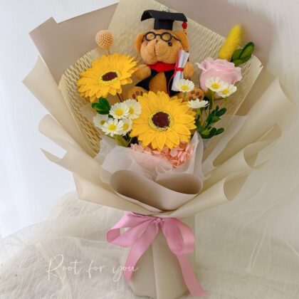 Dream Chaser Graduation Bouquet