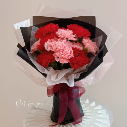 A dozen of love carnation bouquet