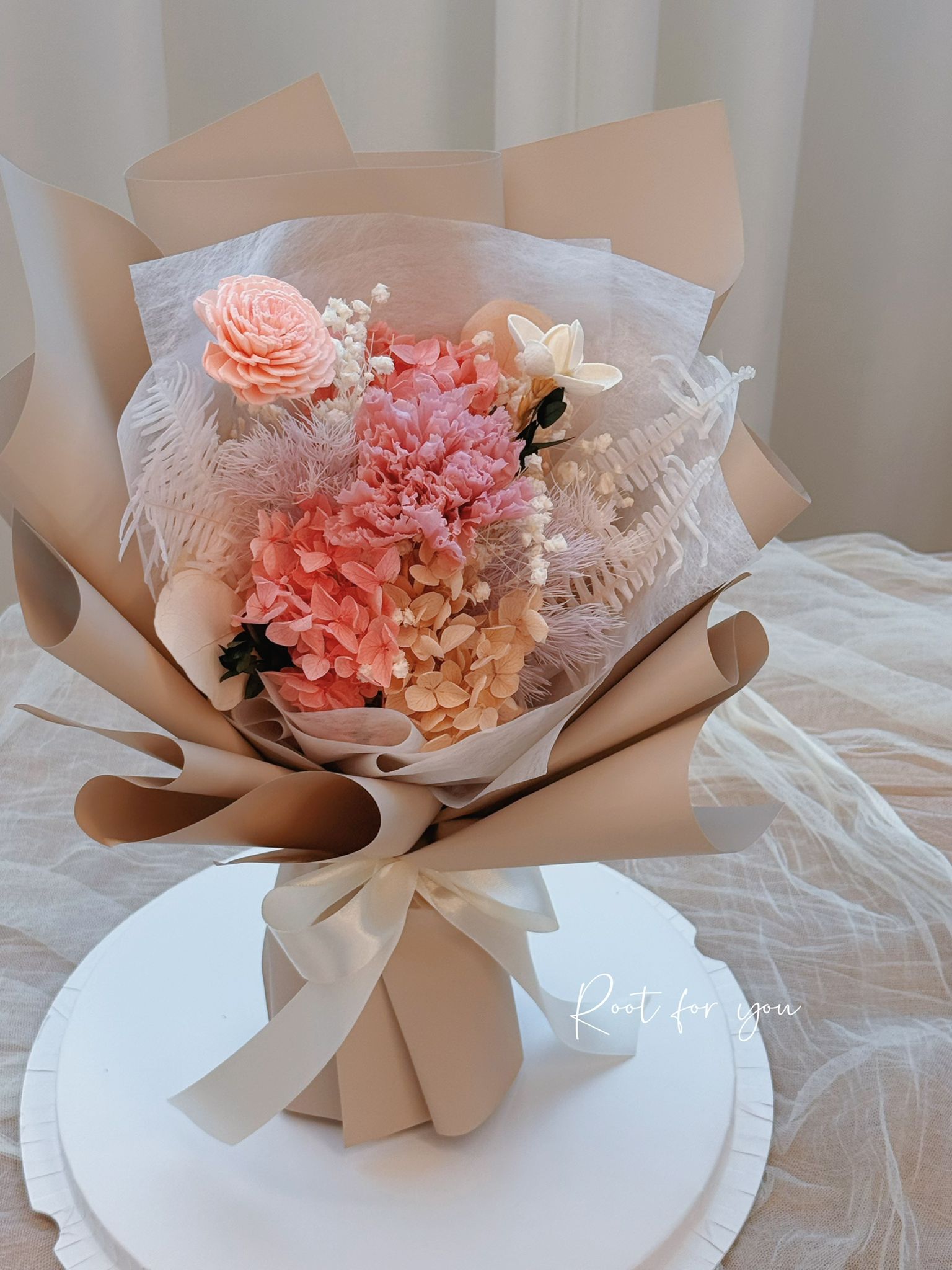 Preserved carnation bouquet - Image 2